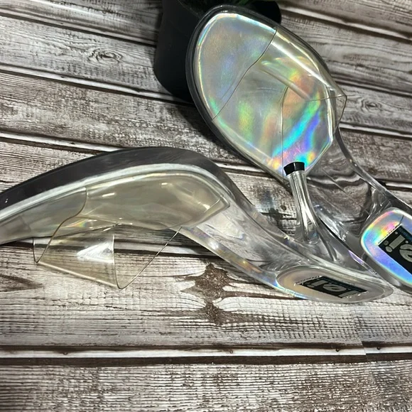 LEI Women's Clear and Silver 2 inch  Heels Size 8.5 - Picture 3 of 12